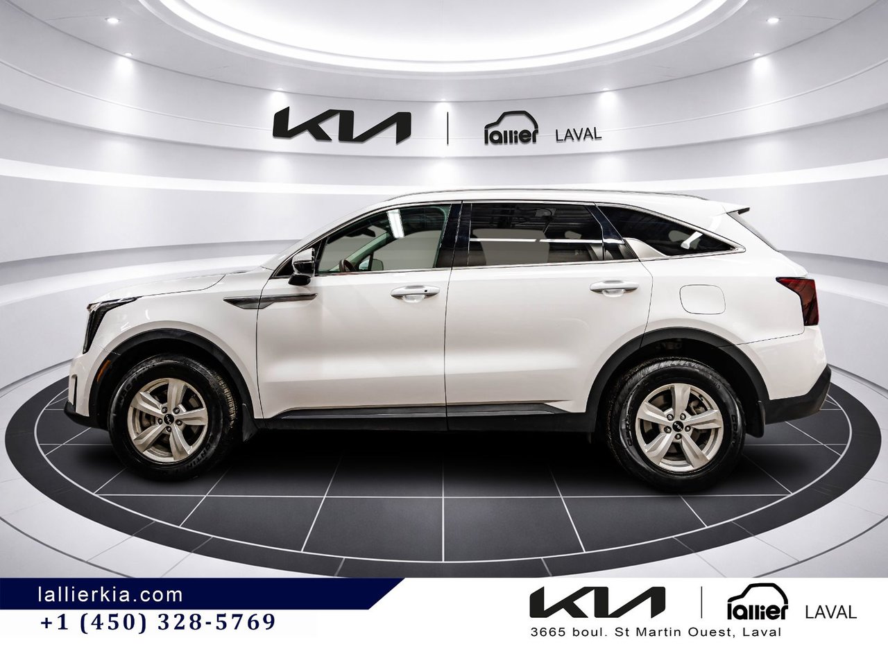 2025 Kia Sorento - Image 4