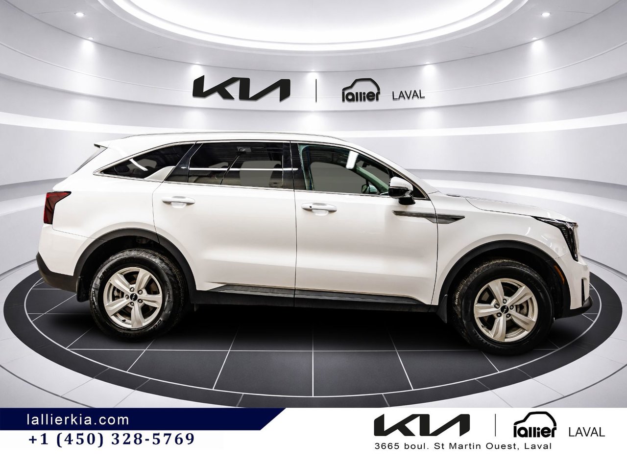 2025 Kia Sorento - Image 8