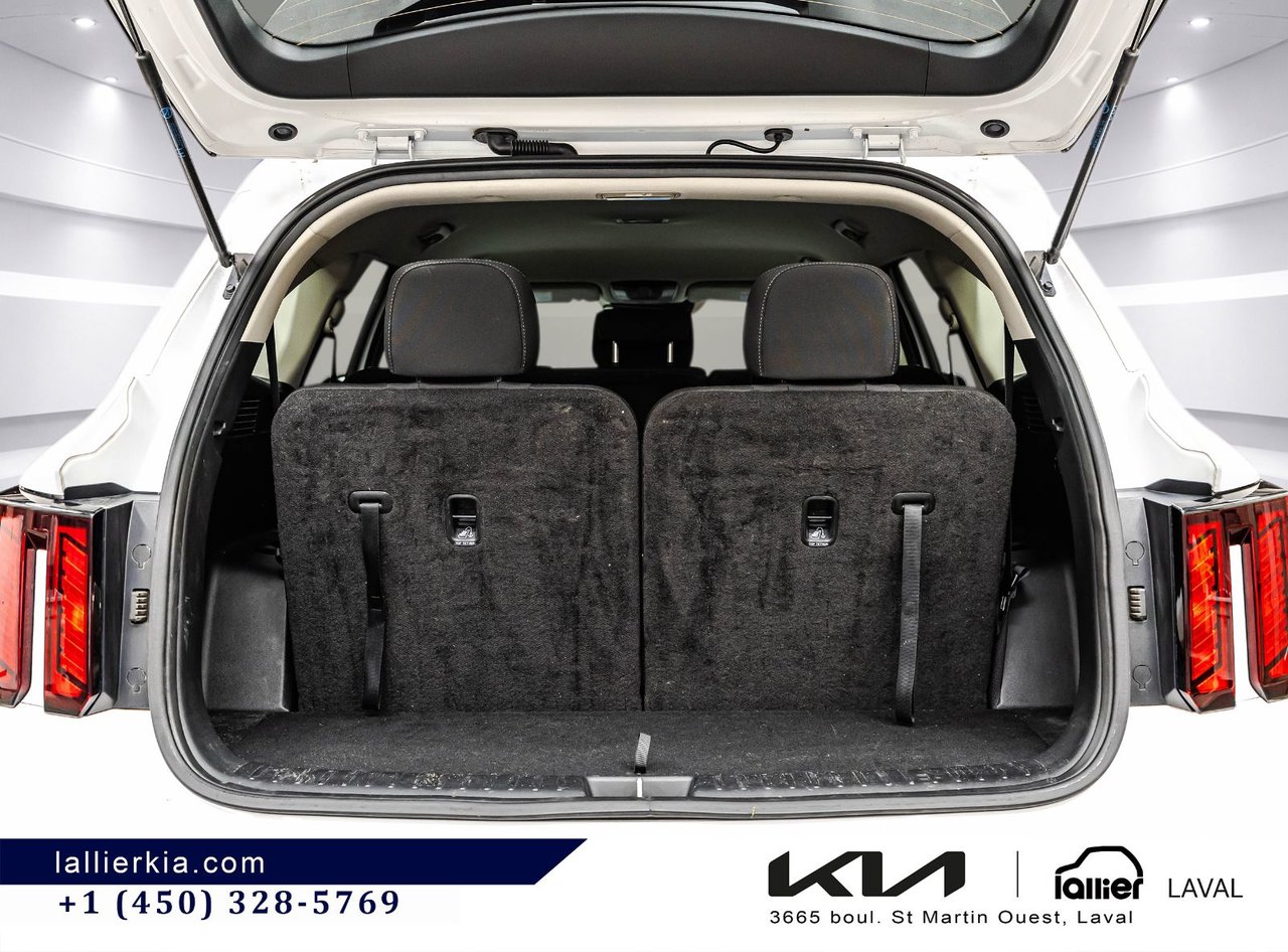 2025 Kia Sorento - Image 16