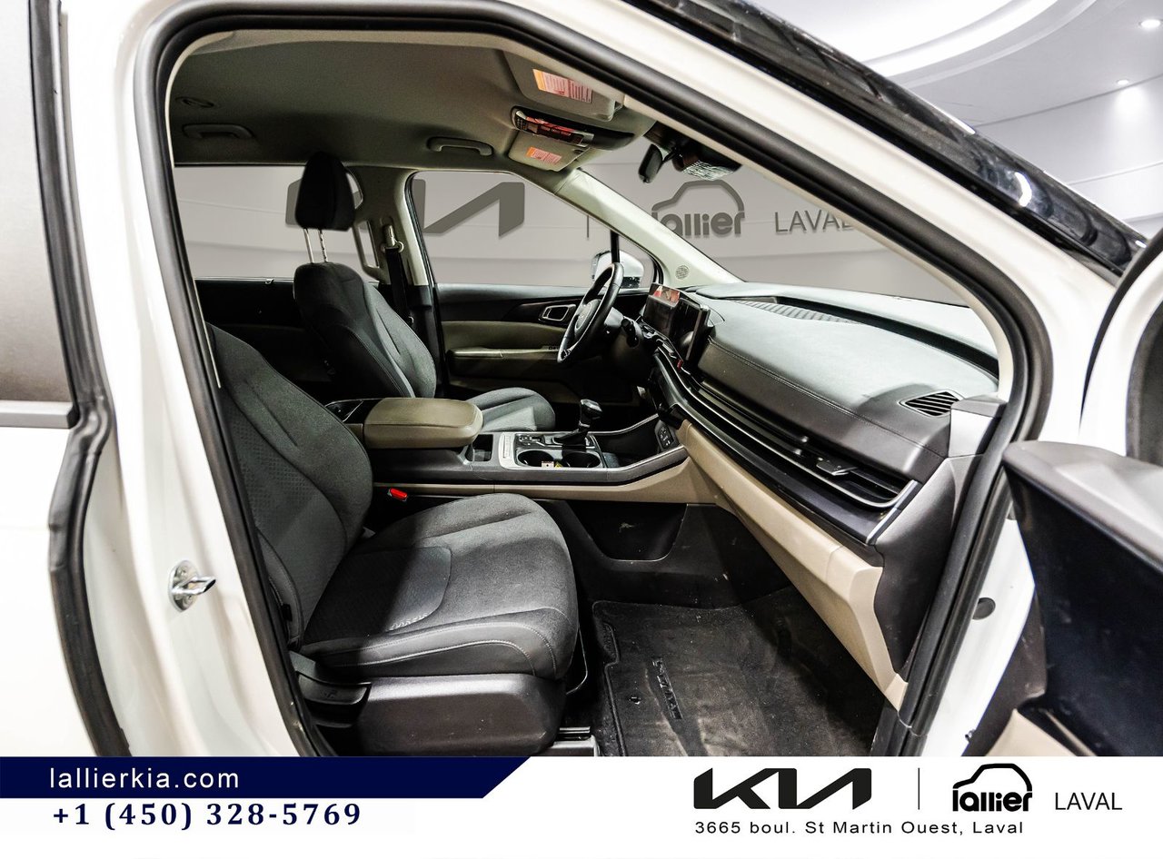 2025 Kia Carnival - Image 14