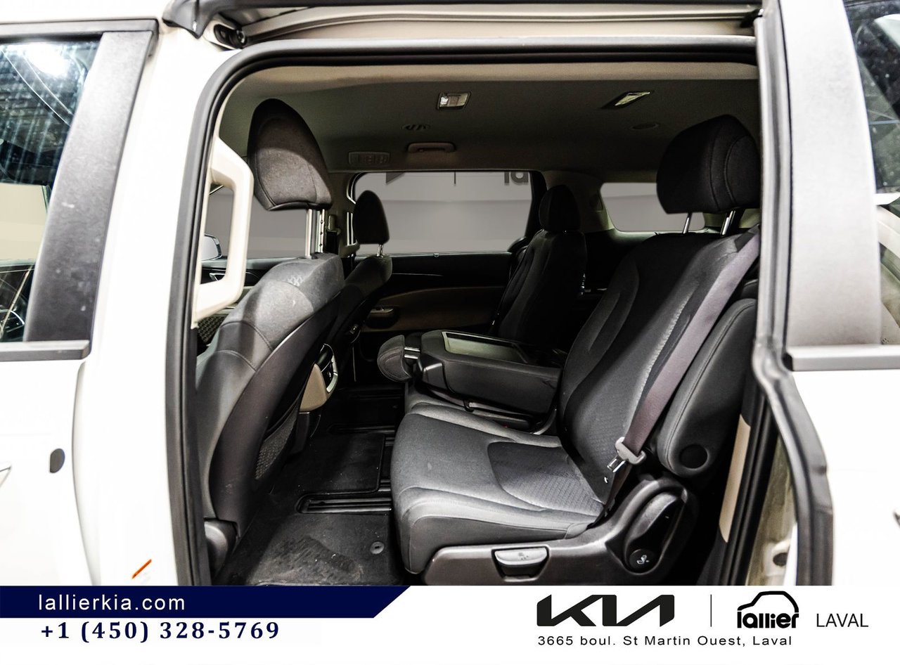 2025 Kia Carnival - Image 22