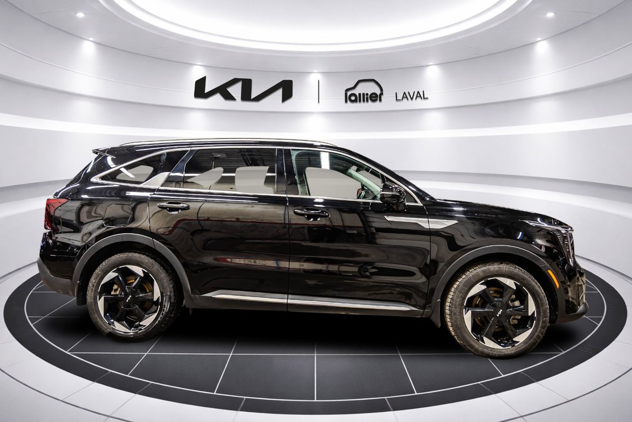 2025 Kia Sorento Plug-In Hybrid - Image 8