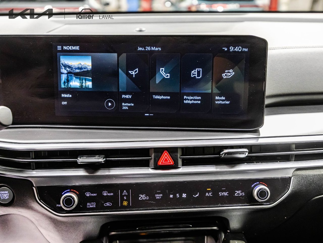 2025 Kia Sorento Plug-In Hybrid - Image 16