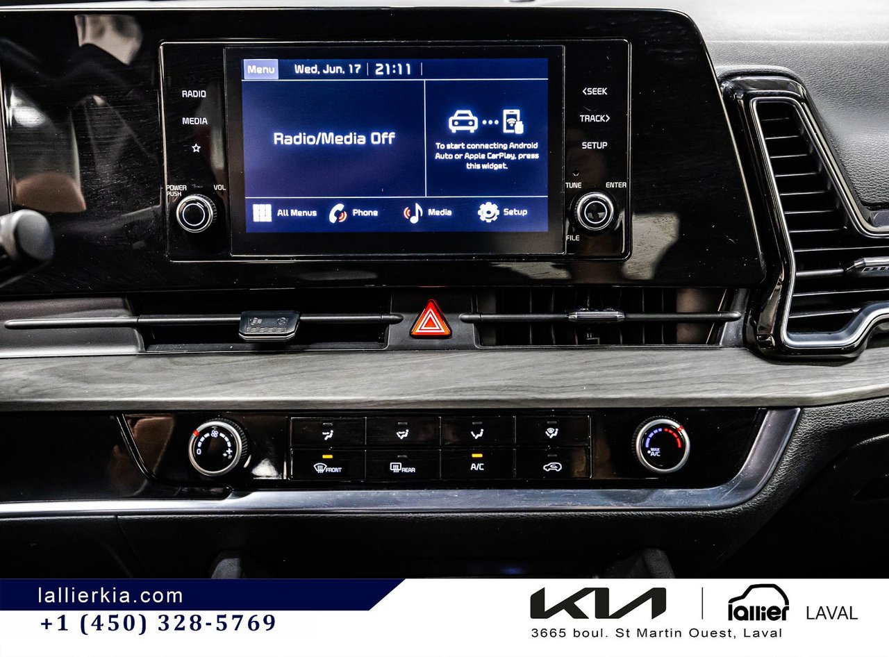 2025 Kia Sportage - Image 24