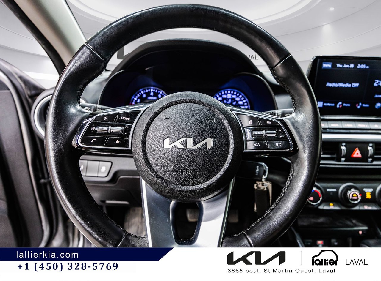 2022 Kia Forte - Image 20