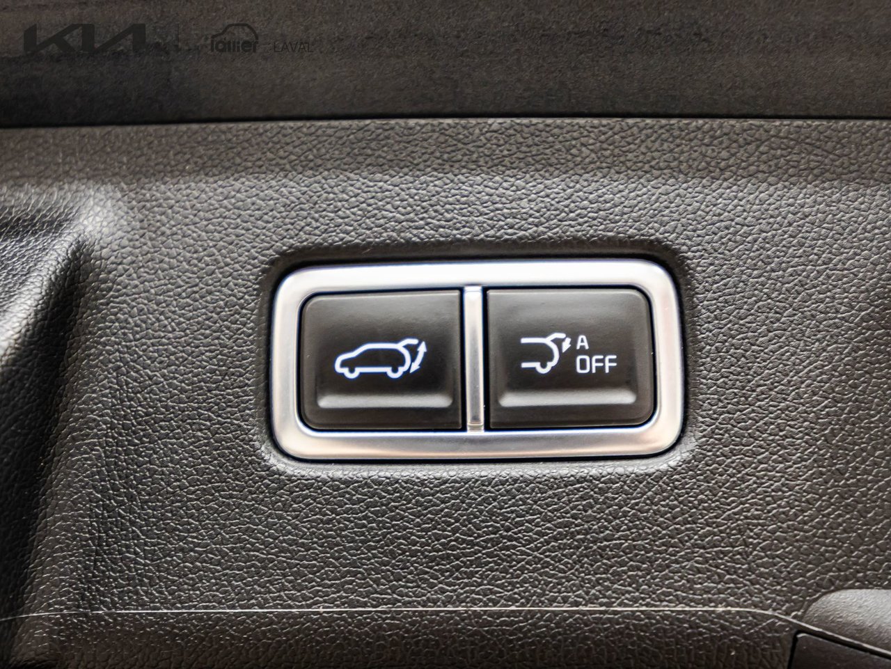 2025 Kia Sorento - Image 10