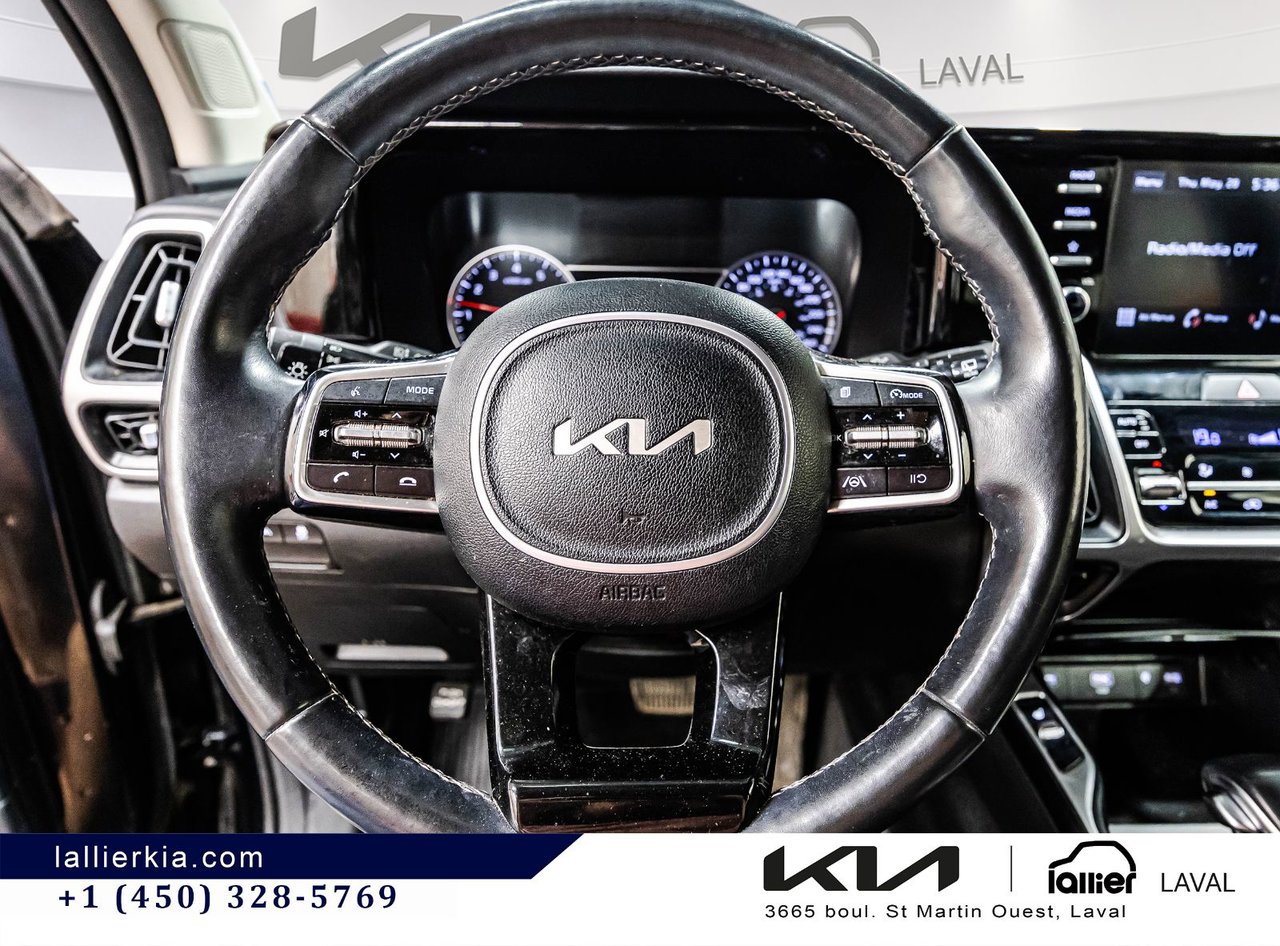 2023 Kia Sorento - Image 17