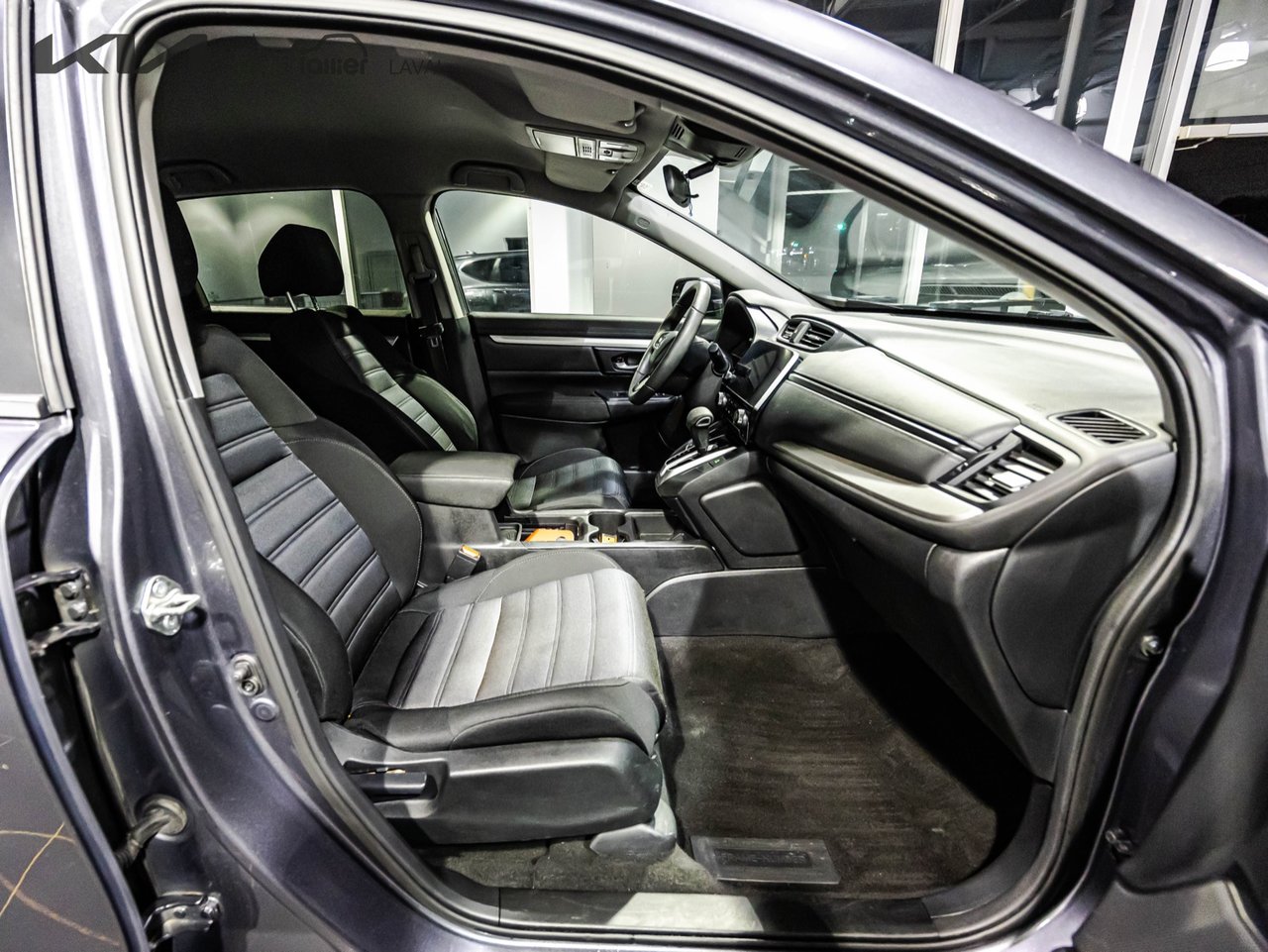 2018 Honda CR-V - Image 13