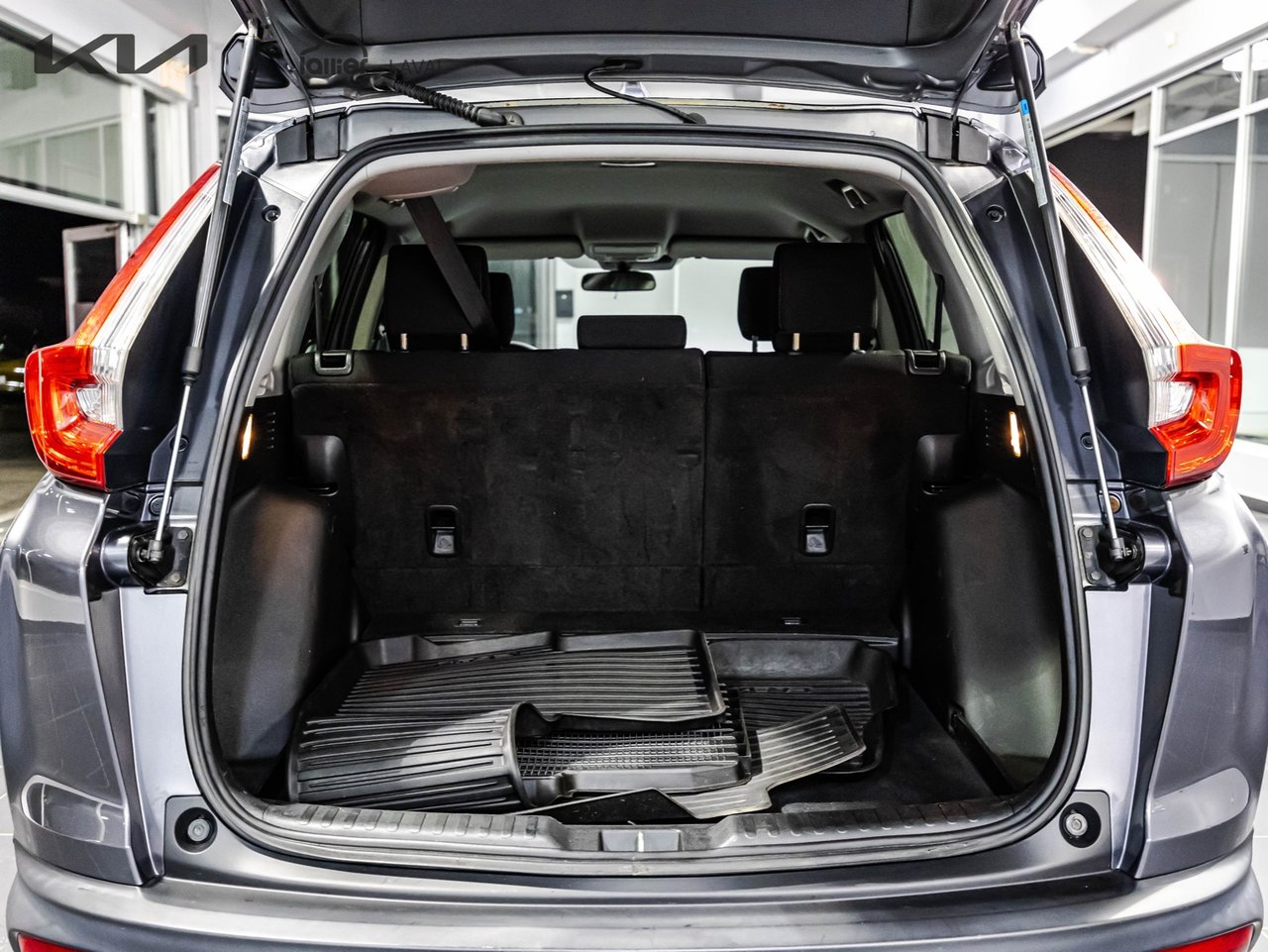 2018 Honda CR-V - Image 24