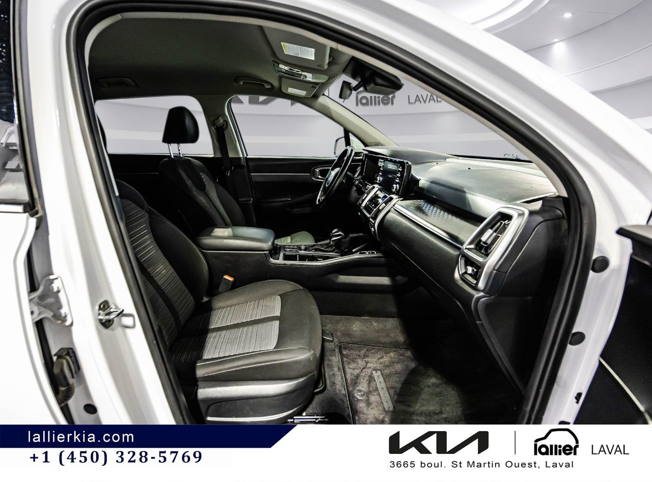 2022 Kia Sorento - Image 12
