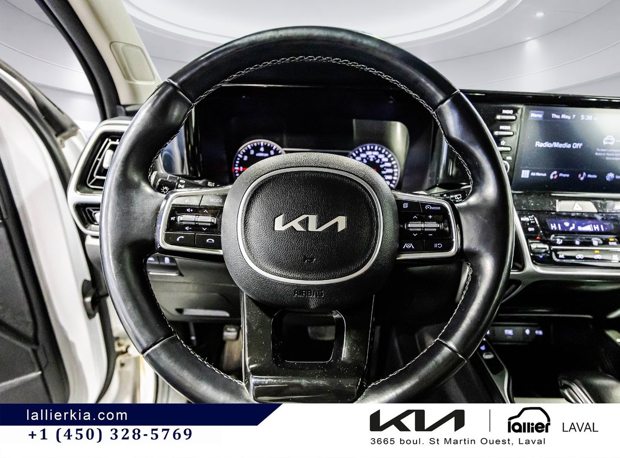2022 Kia Sorento - Image 15