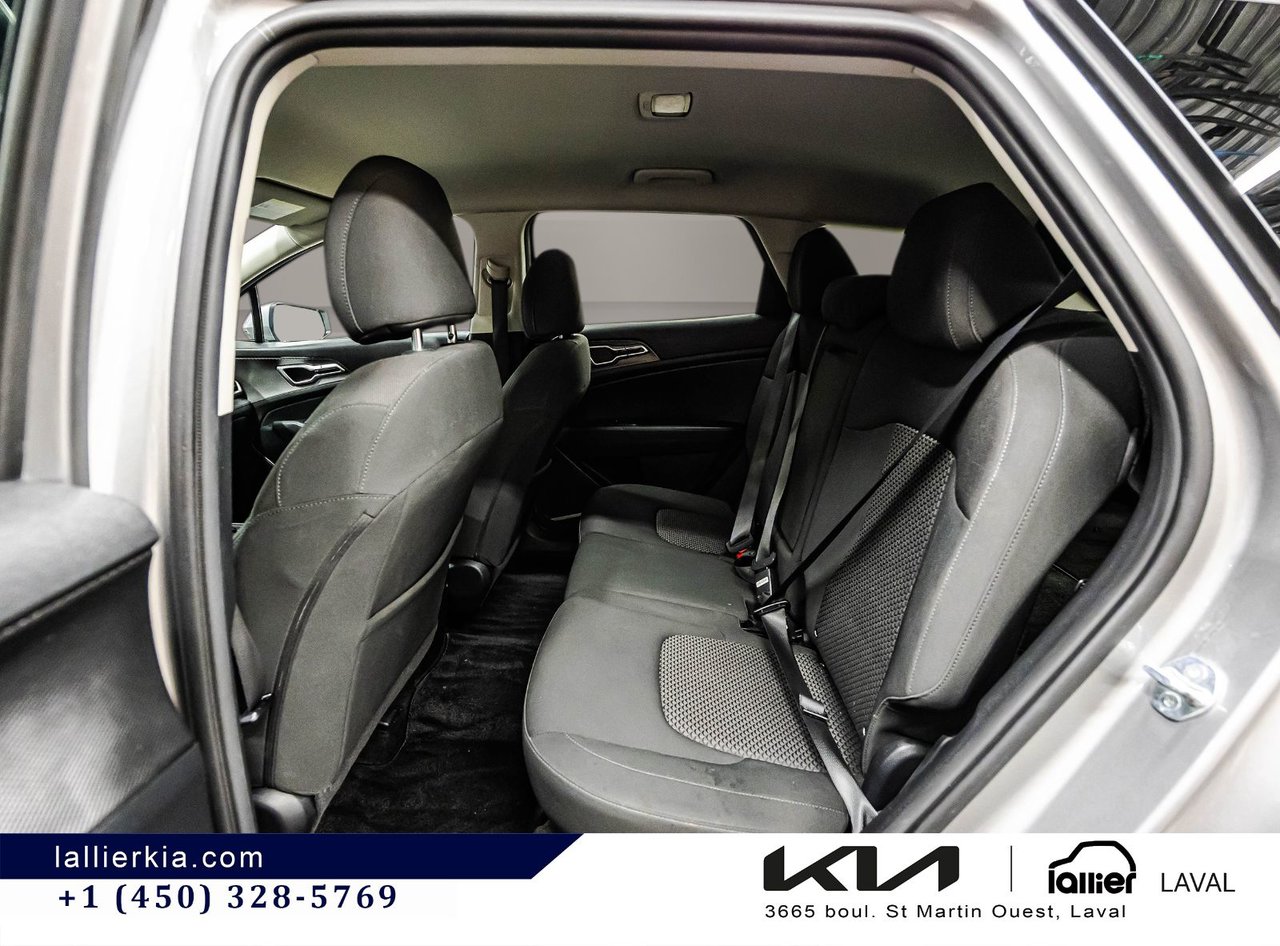 2023 Kia Sportage - Image 13