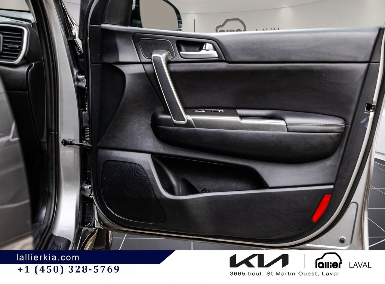 2022 Kia Sportage - Image 18