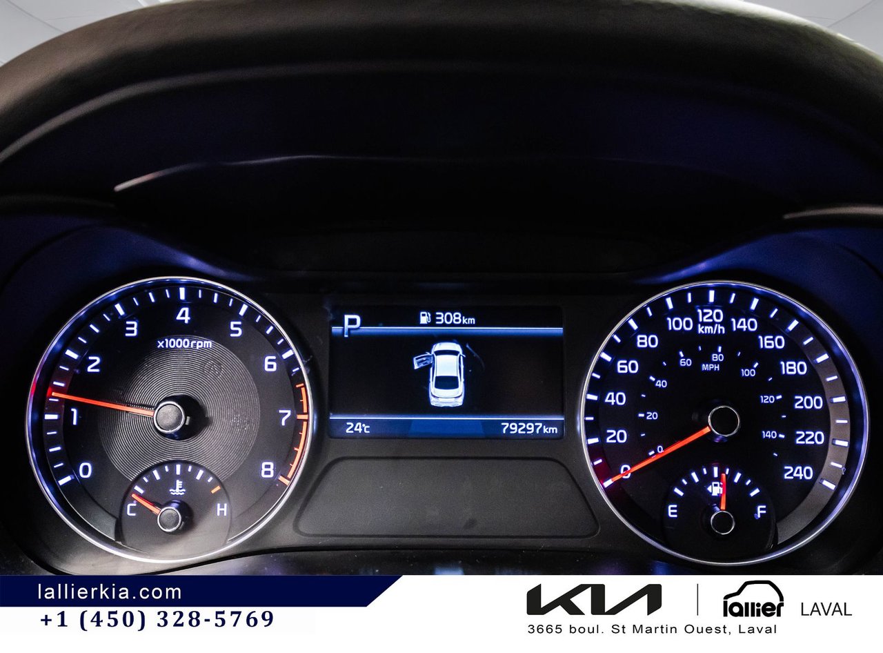 2023 Kia Forte - Image 22