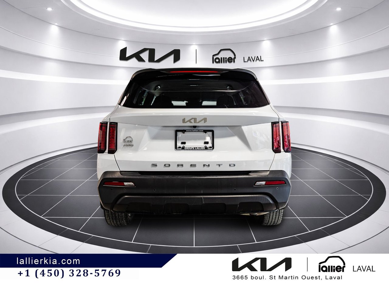 2022 Kia Sorento - Image 8