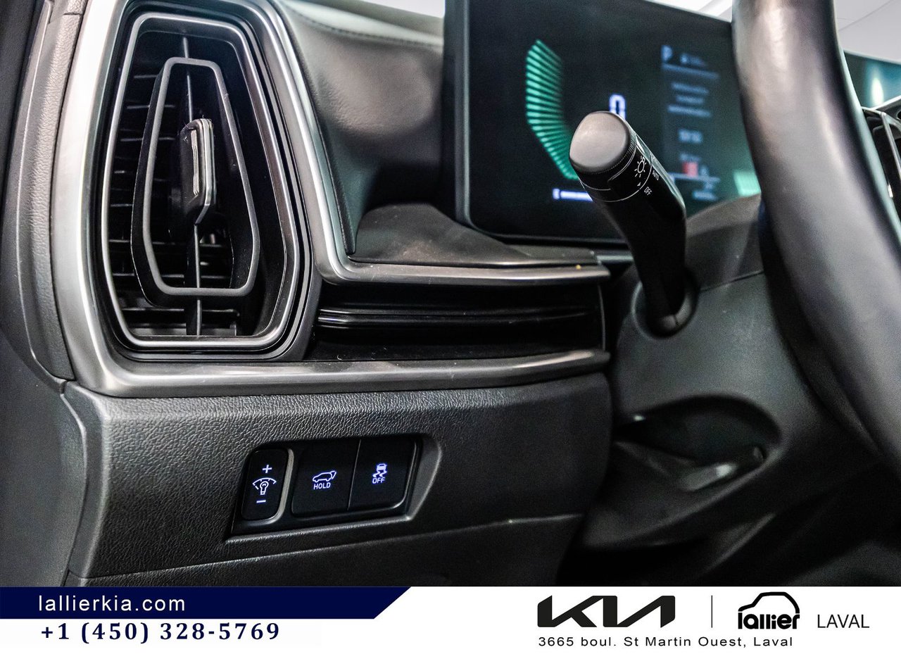 2025 Kia Sorento - Image 22
