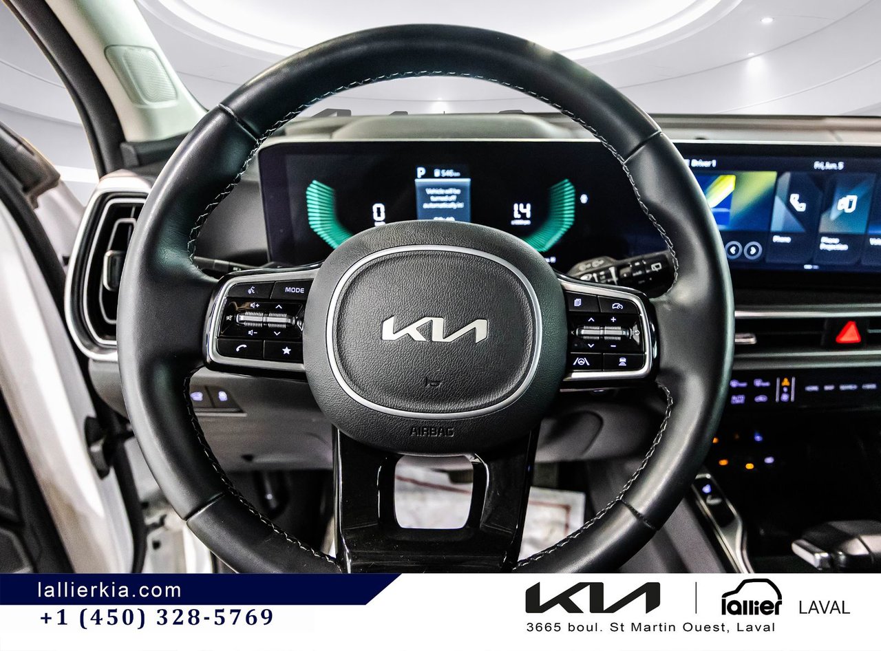 2025 Kia Sorento - Image 23