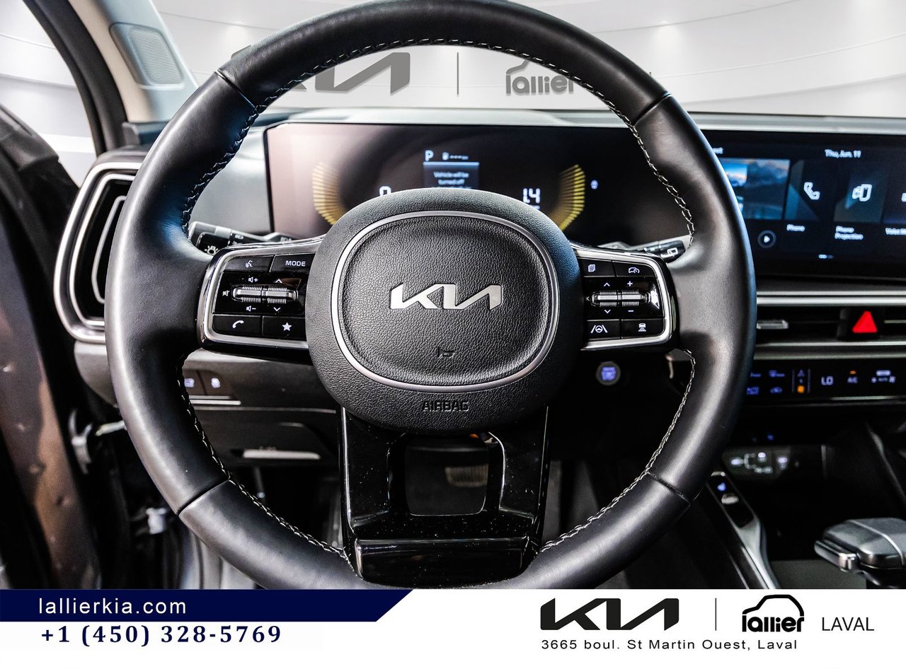 2025 Kia Sorento - Image 16