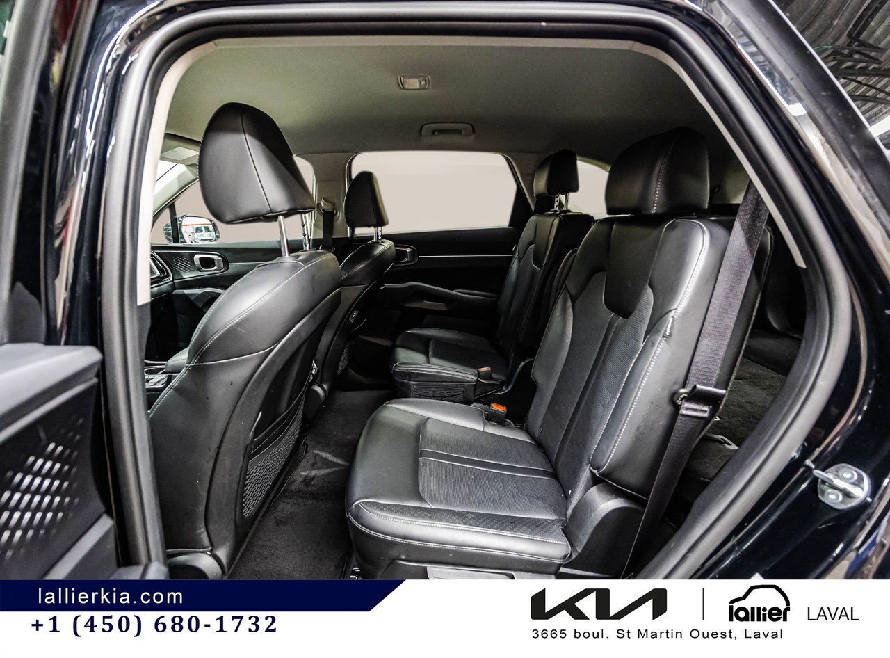 2025 Kia Sorento - Image 10