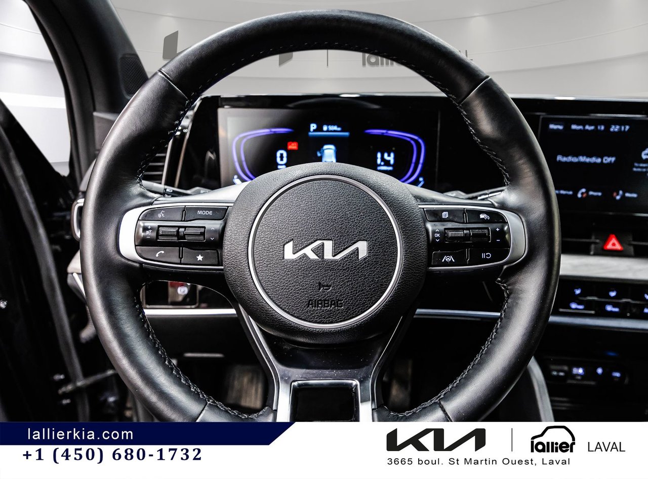 2025 Kia Sportage - Image 18