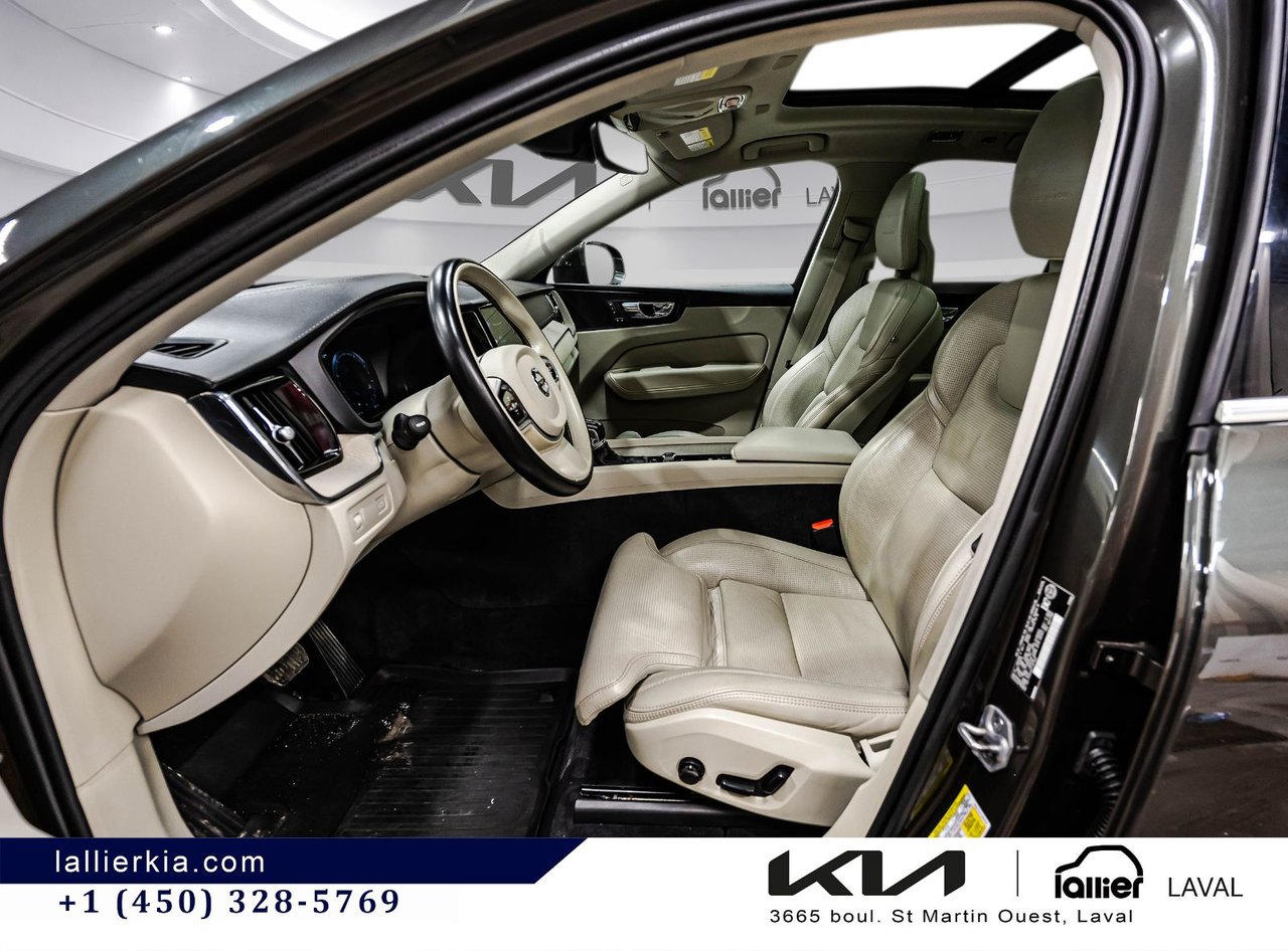 2018 Volvo XC60 - Image 18