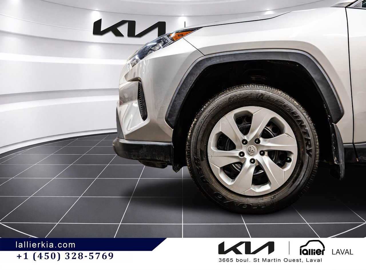 2021 Toyota RAV4 - Image 9