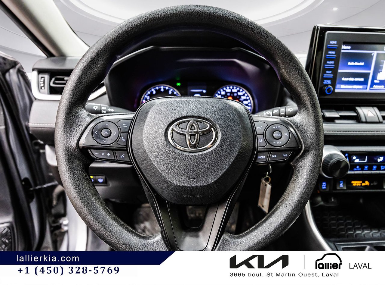 2021 Toyota RAV4 - Image 13