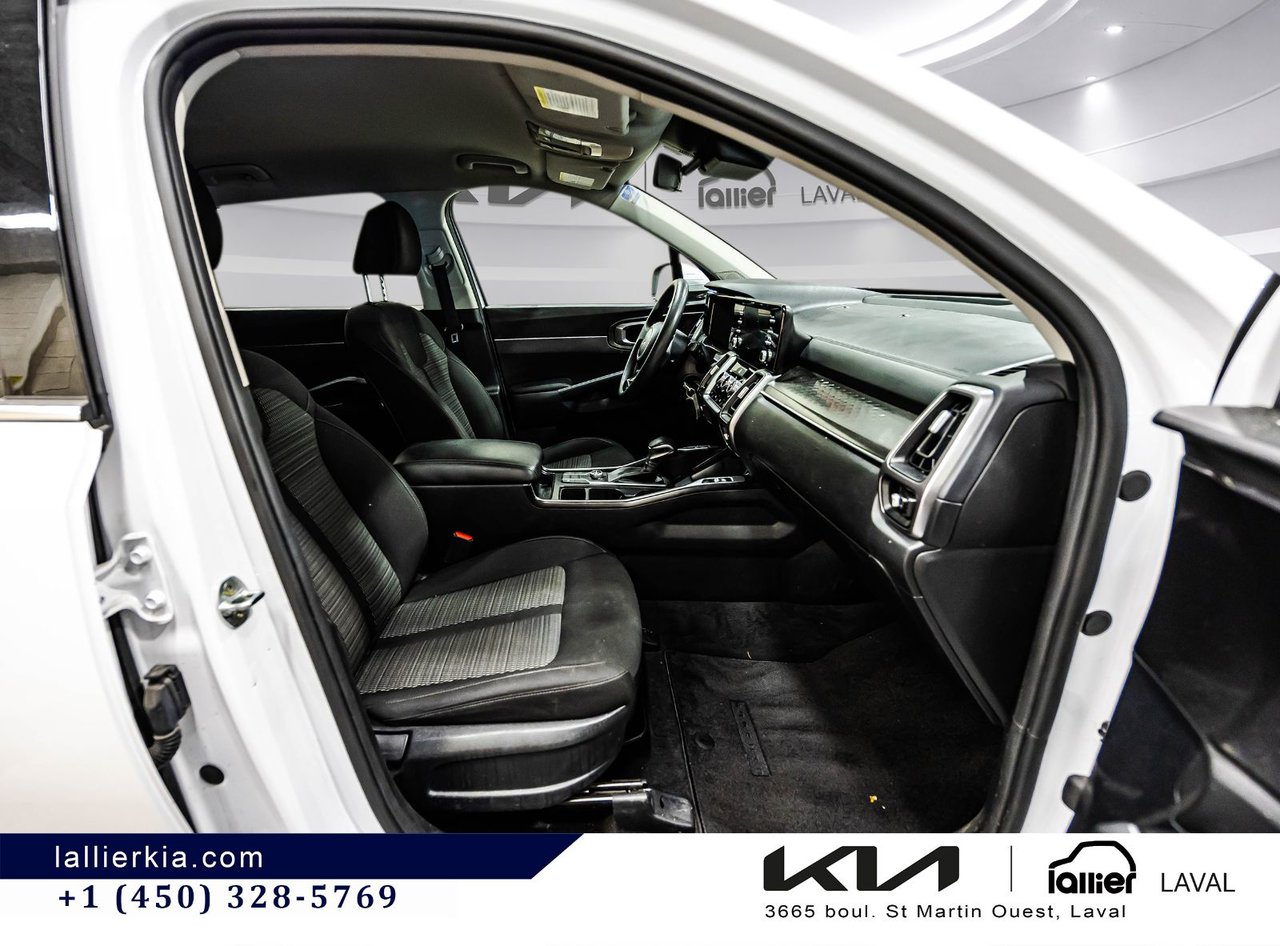 2023 Kia Sorento - Image 10