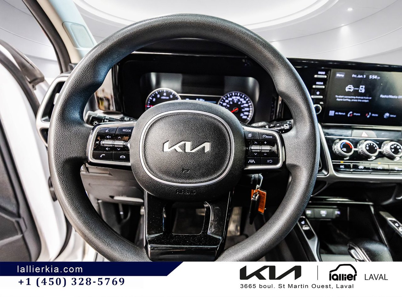 2023 Kia Sorento - Image 14