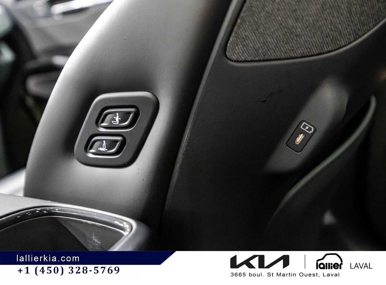 2025 Kia EV9 - Image 16