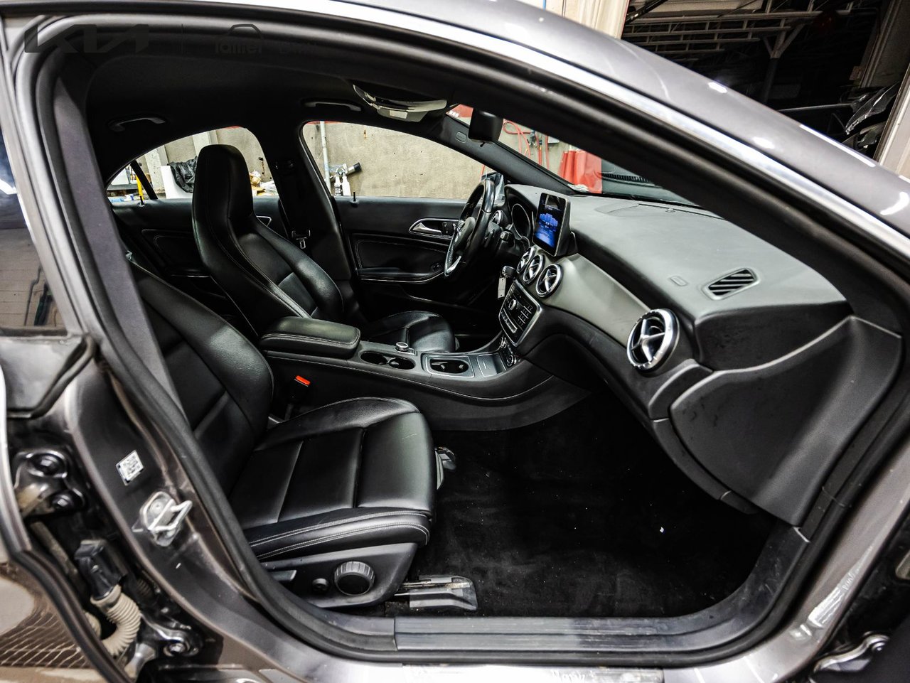 2018 Mercedes-Benz CLA - Image 8