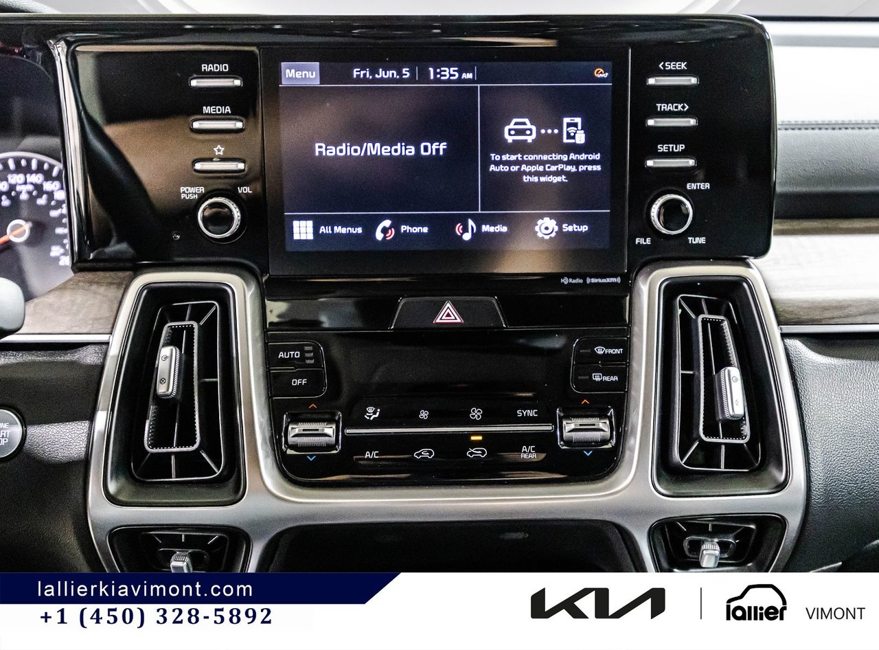 2022 Kia Sorento - Image 13