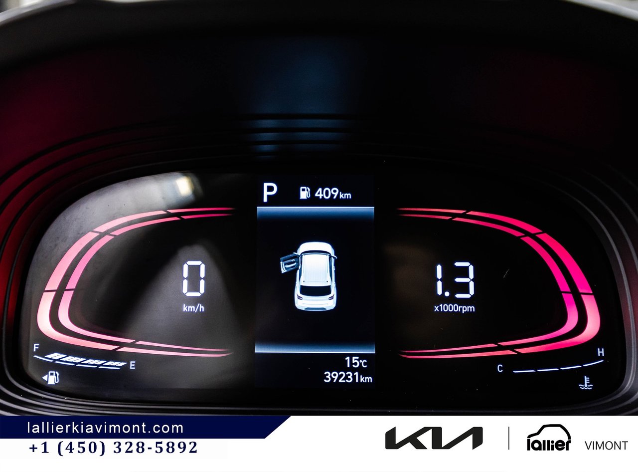 2025 Hyundai Venue - Image 7