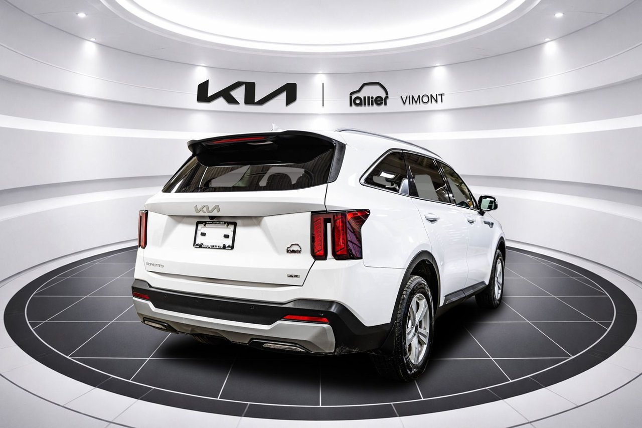 2024 Kia Sorento - Image 16
