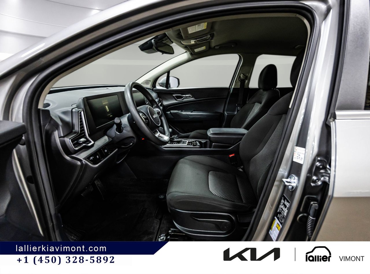 2025 Kia Sportage - Image 9