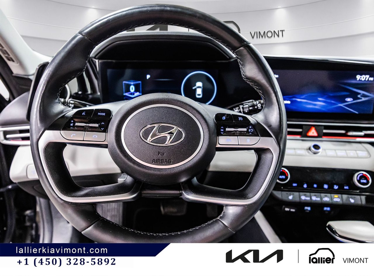 2022 Hyundai Elantra - Image 21