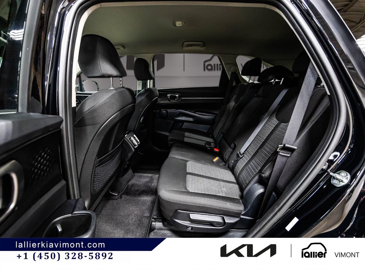 2023 Kia Sorento - Image 10