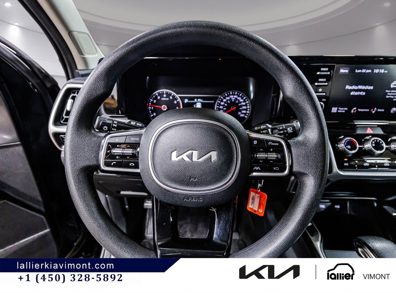2023 Kia Sorento - Image 19