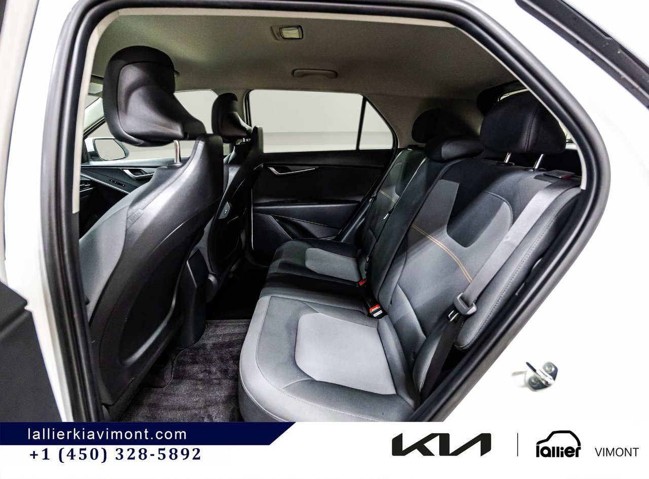 2025 Kia Niro - Image 10