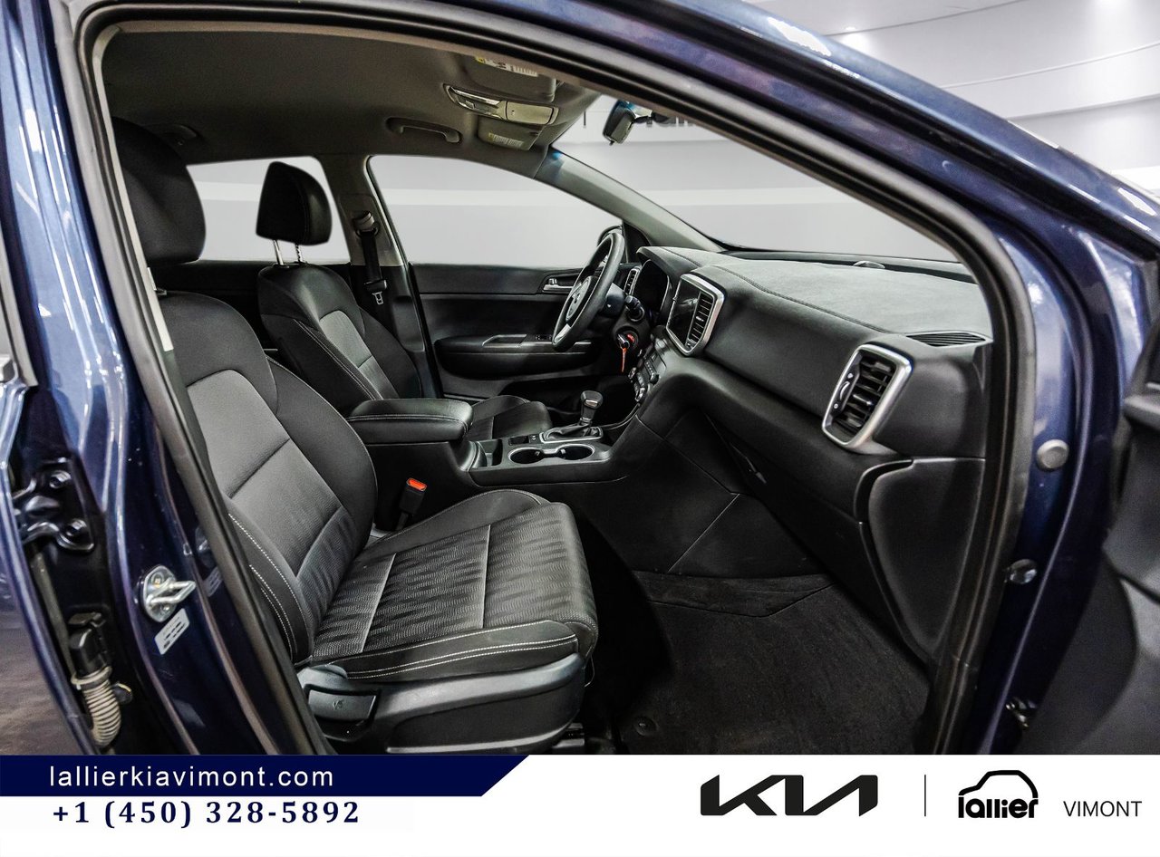 2022 Kia Sportage - Image 11