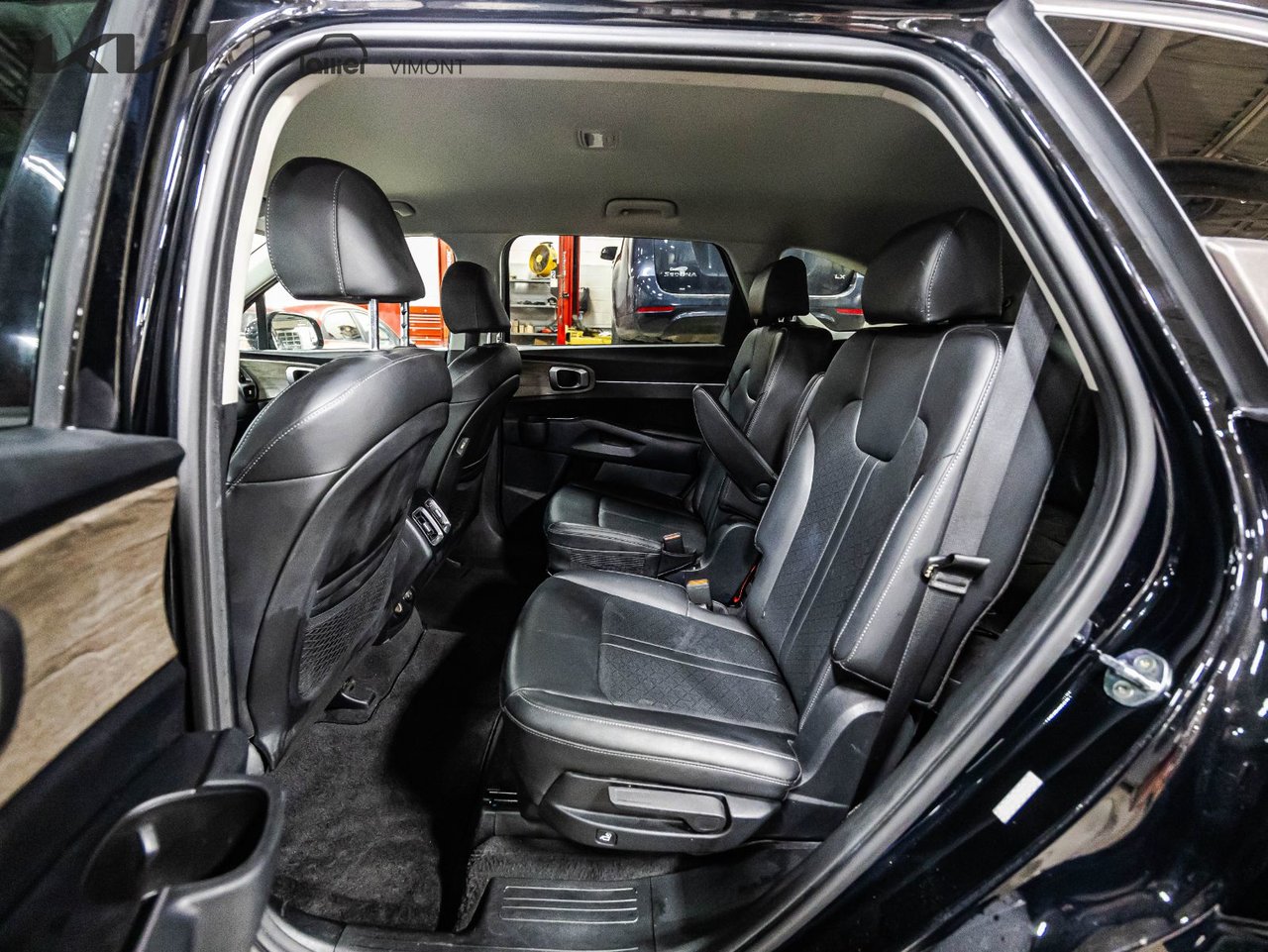 2023 Kia Sorento - Image 14