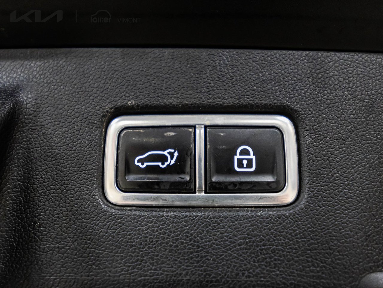 2023 Kia Sorento - Image 16