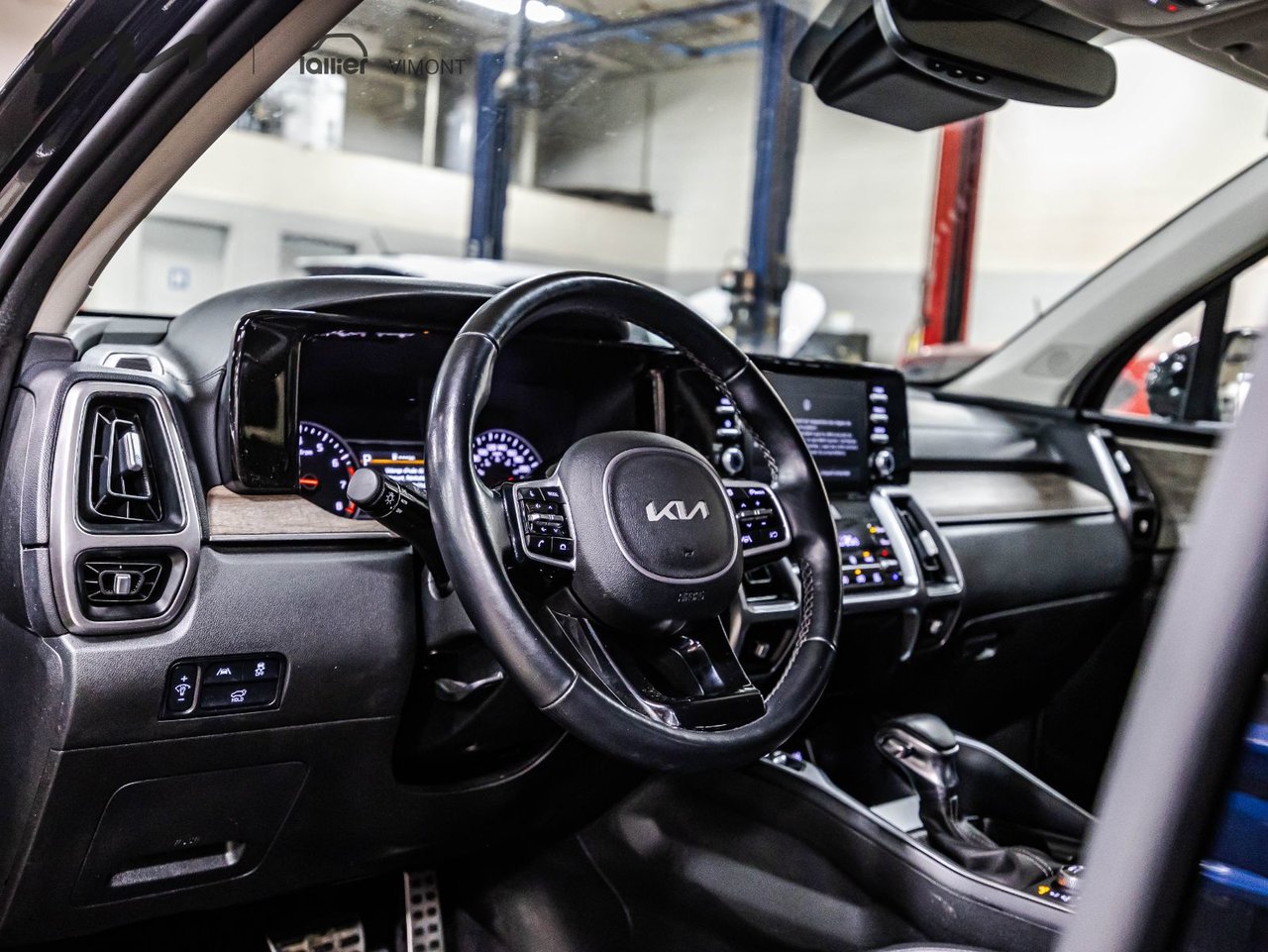 2023 Kia Sorento - Image 21