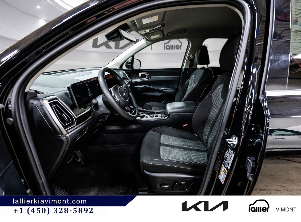 2025 Kia Sorento - Image 9