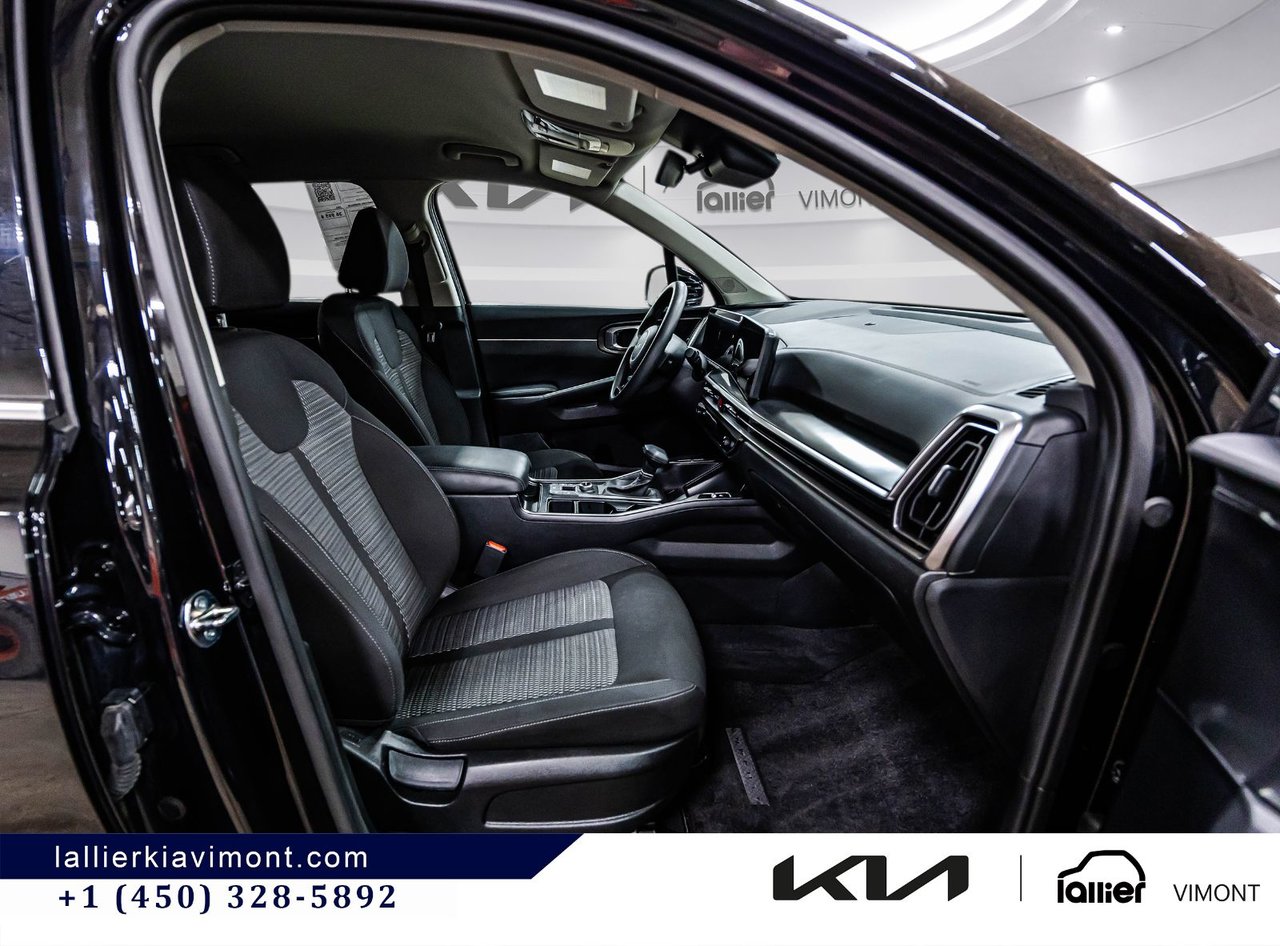 2025 Kia Sorento - Image 11