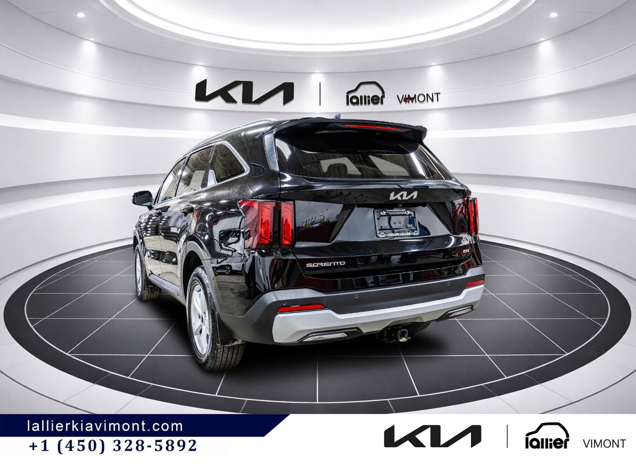 2025 Kia Sorento - Image 14