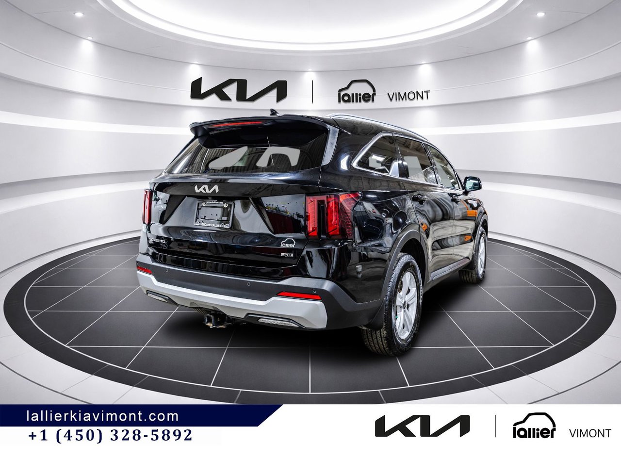 2025 Kia Sorento - Image 16