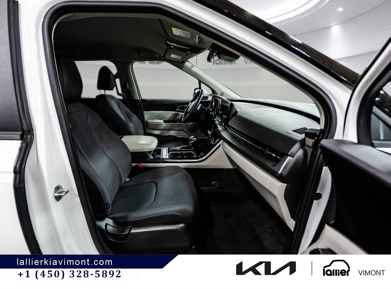 2023 Kia Carnival - Image 12