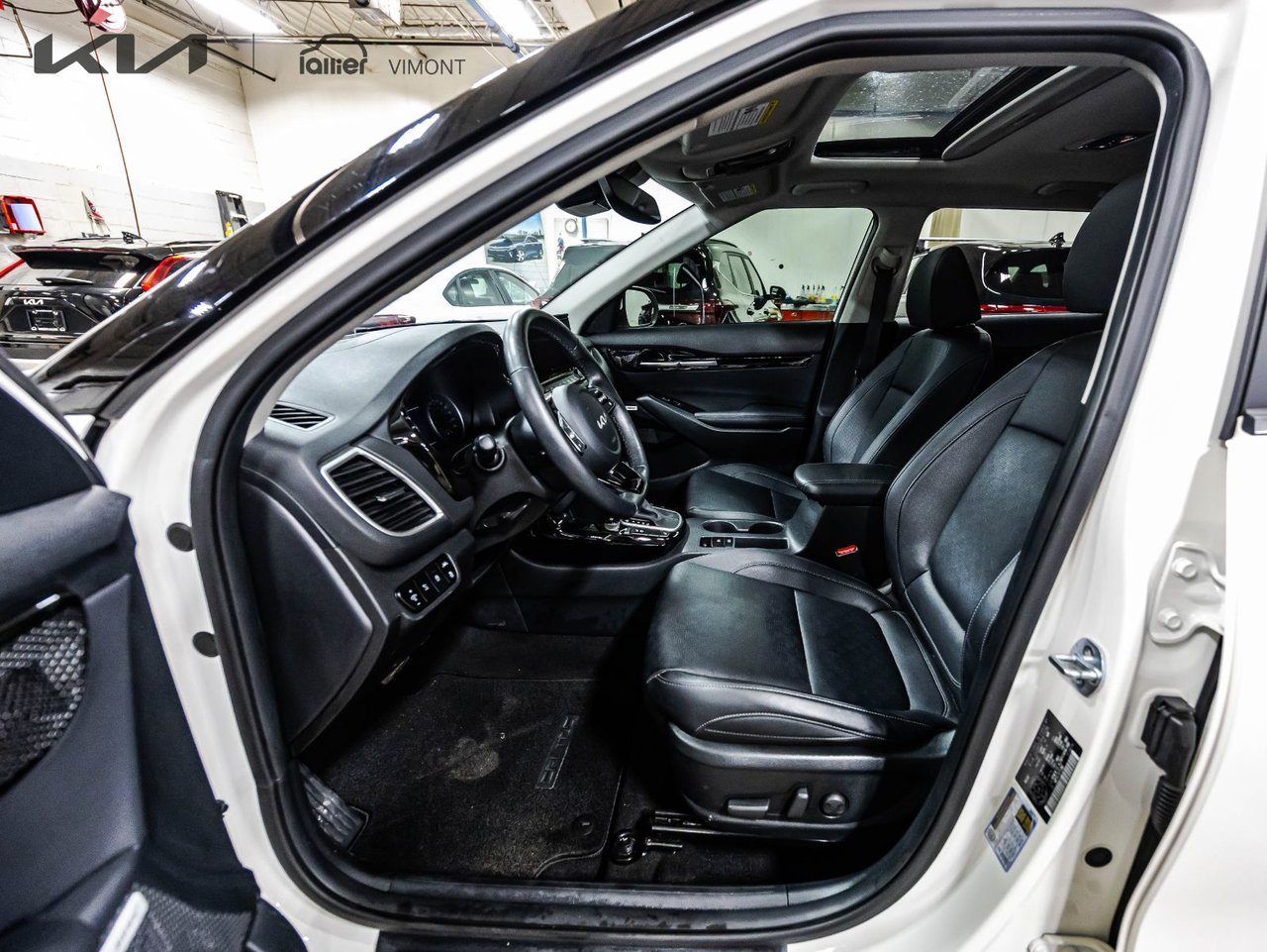 2023 Kia Seltos - Image 9