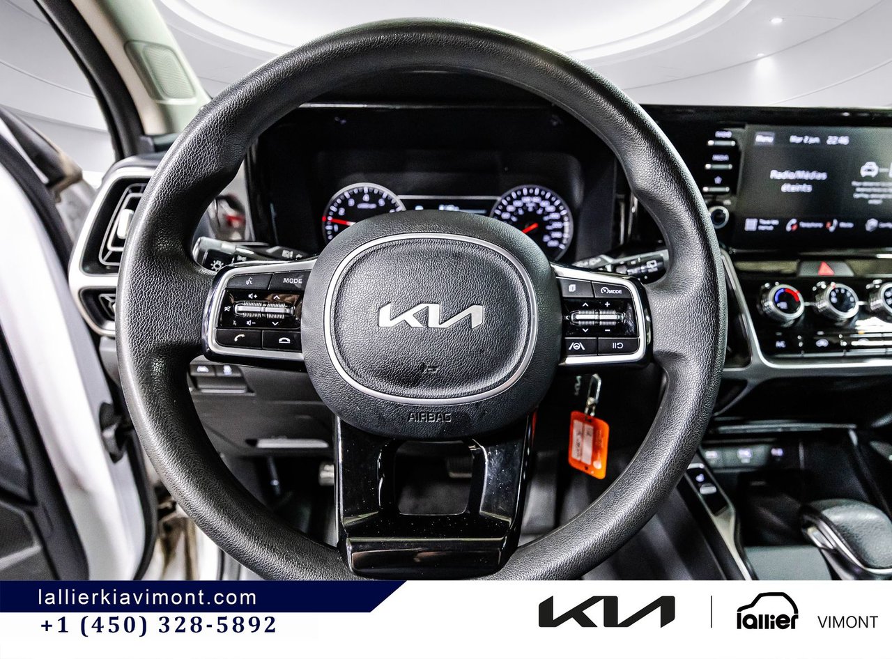 2023 Kia Sorento - Image 21